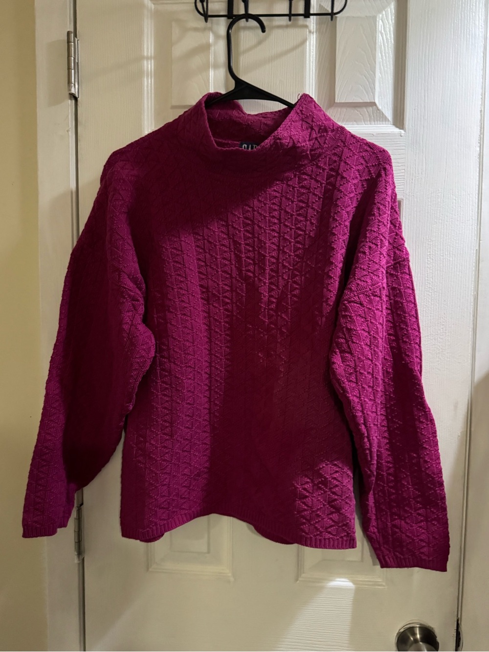 Vintage GAP Women’s Magenta Mock Textured Knit Sweater Large Made in England